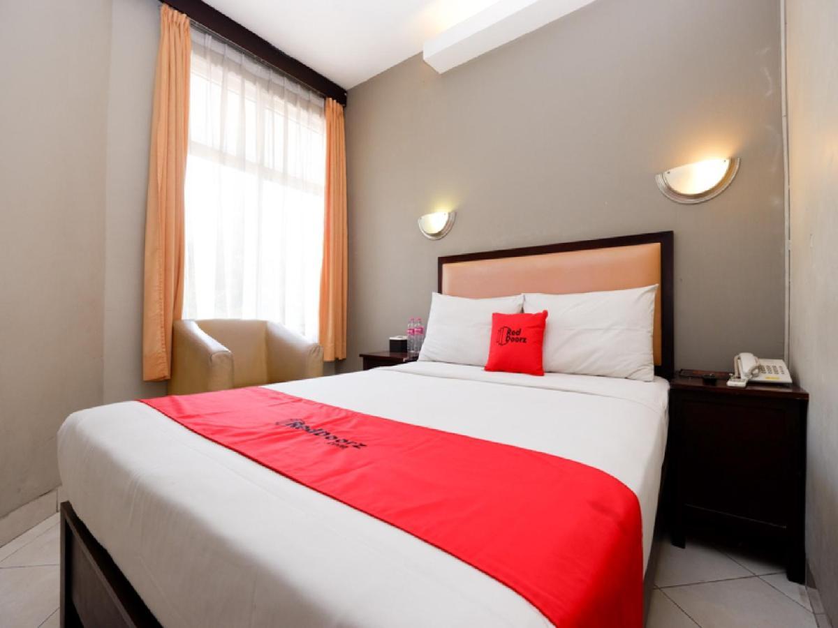 Reddoorz Plus @ Singosari Raya Semarang Buitenkant foto