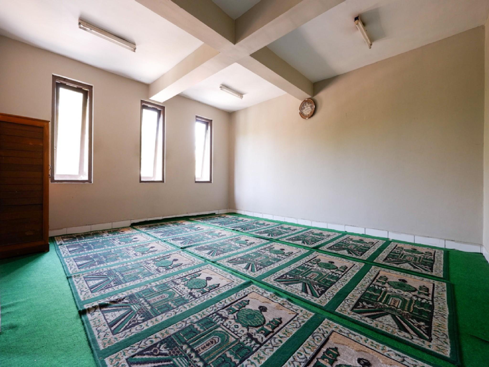 Reddoorz Plus @ Singosari Raya Semarang Buitenkant foto
