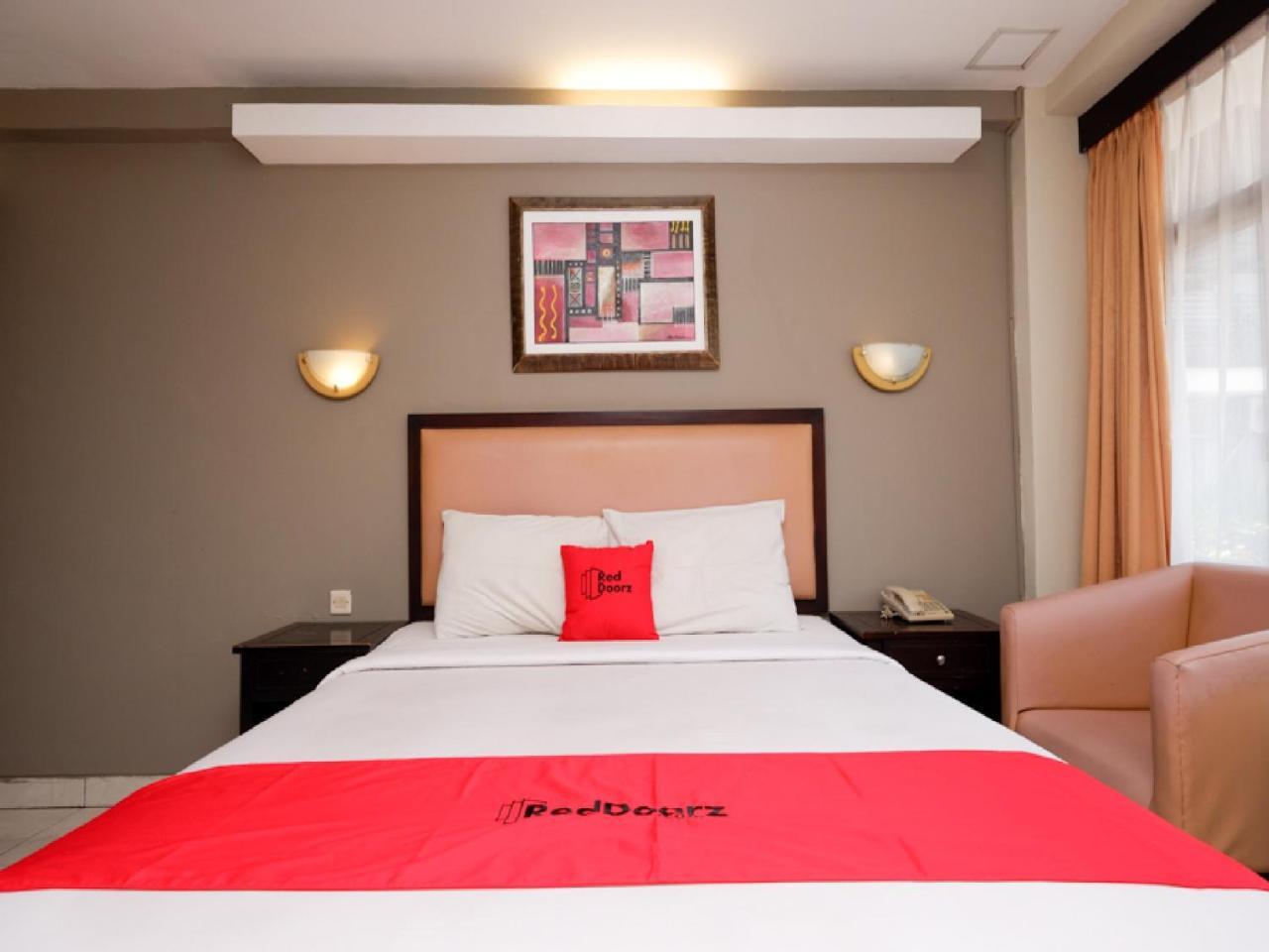 Reddoorz Plus @ Singosari Raya Semarang Buitenkant foto