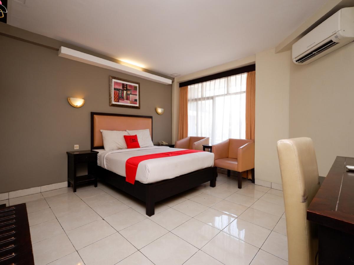 Reddoorz Plus @ Singosari Raya Semarang Buitenkant foto