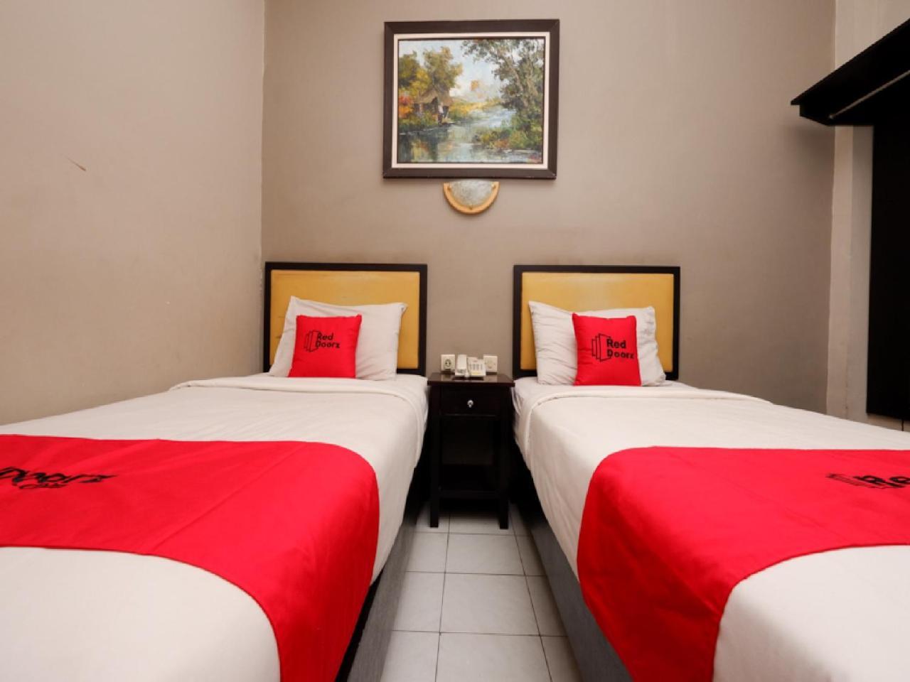 Reddoorz Plus @ Singosari Raya Semarang Buitenkant foto